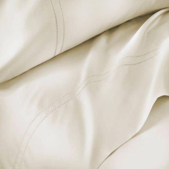 Premium Egyptian Cotton Bedsheet Set – 600 TC