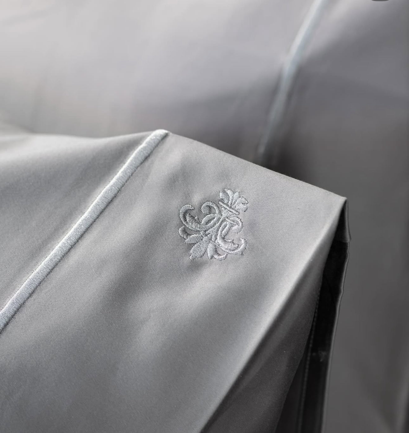Premium Egyptian Cotton Bedsheet Set – 600 TC