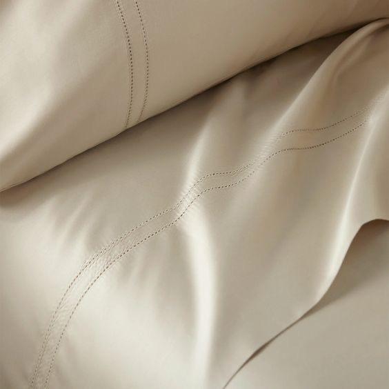 Premium Egyptian Cotton Bedsheet Set – 600 TC